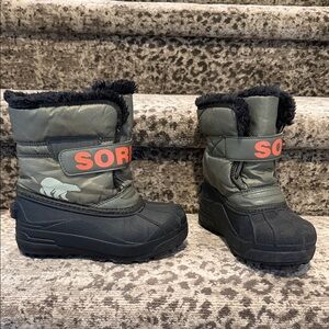 Sorel Olive Green and Black Kids Winter Boots with Orange Logo